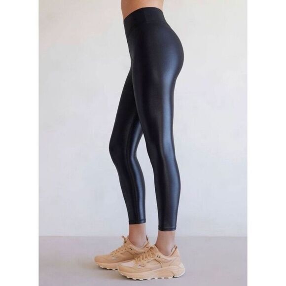 Carbon 38 Luster Leggings - Picture 1 of 5